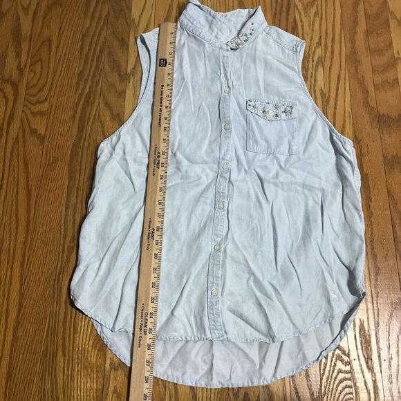 Abercrombie & Fitch Womens Sleeveless Bedazzle Shirt Sz L Button-Up Chambray - Picture 6 of 7
